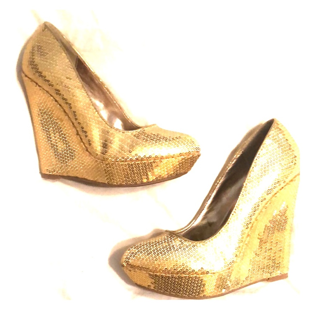 I Love Gold! Sequin Wedges